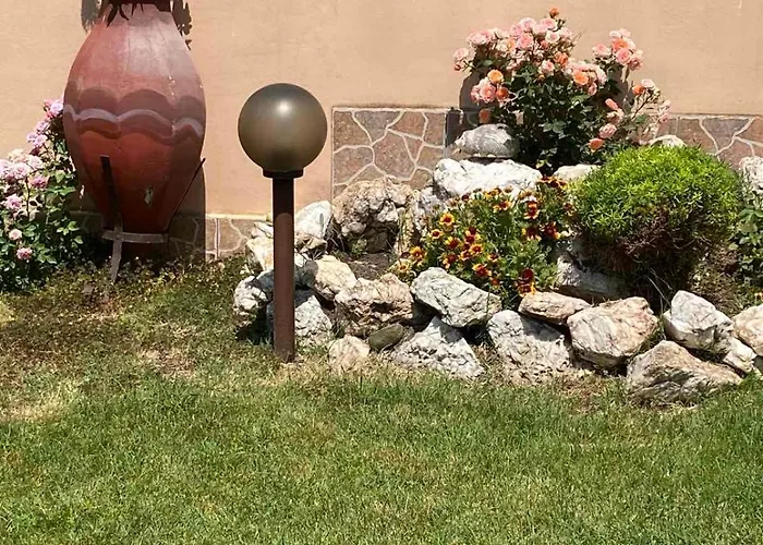 за гости денкови Бургас