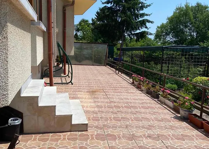 за гости денкови Къща за гости