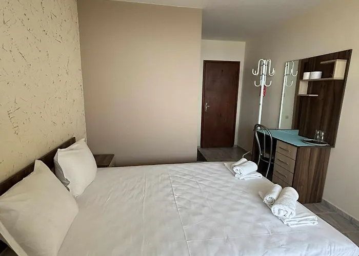 за гости денкови Бургас