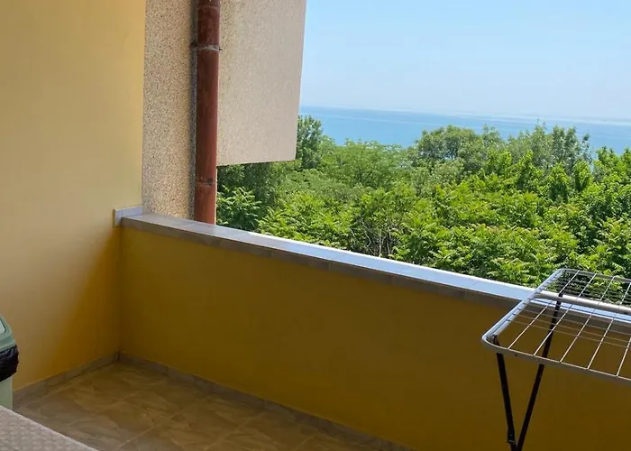 за гости денкови בית הארחה בורגאס